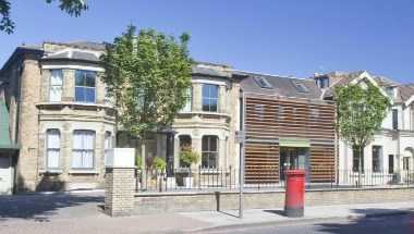 The Lodge Hotel in London, GB1