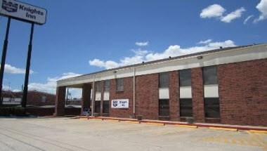 Knights Inn South Houston image