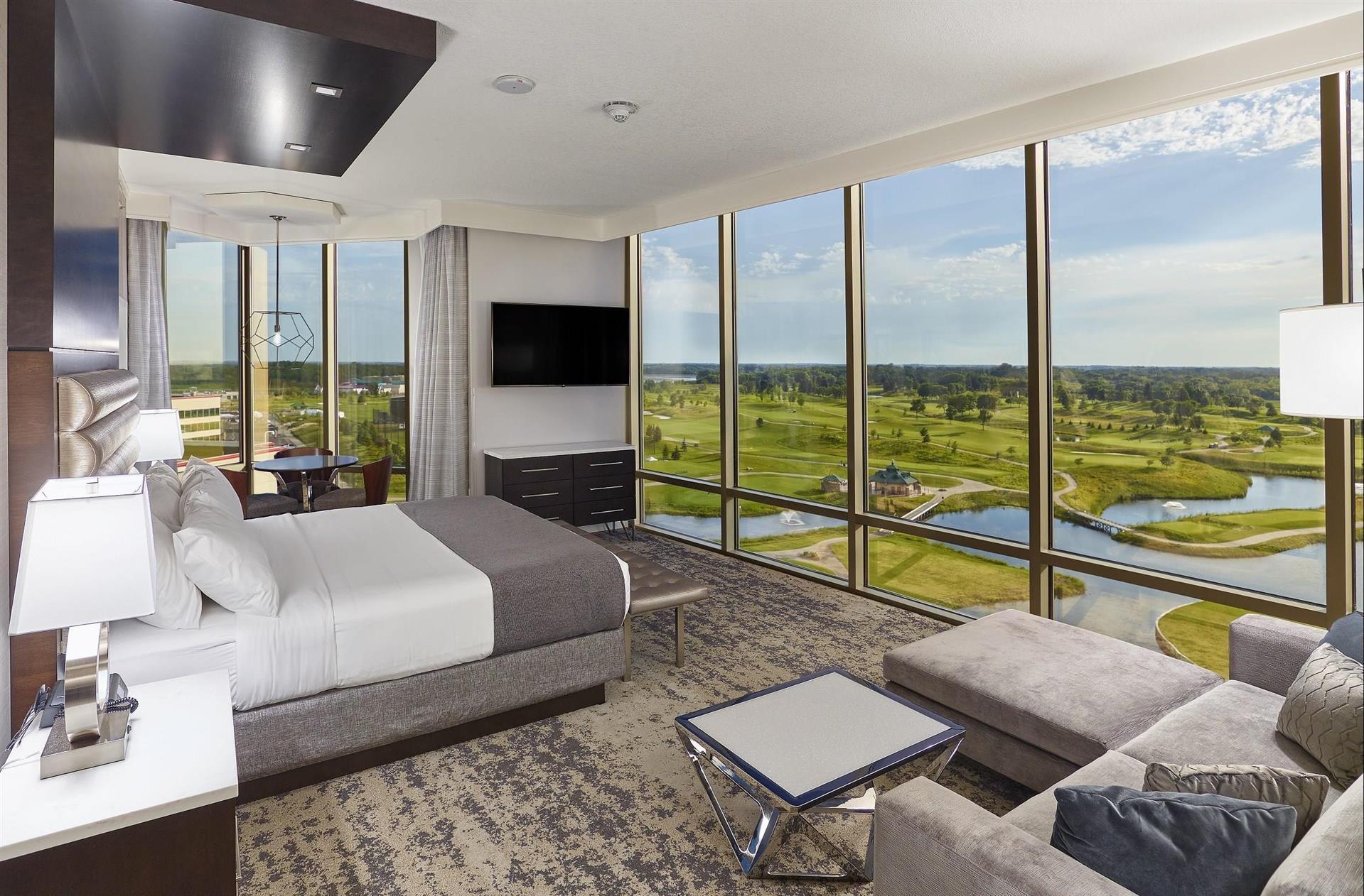 Prior Lake, MNにおけるMystic Lake Center