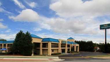 Quality Inn near Six Flags in Douglasville, GA
