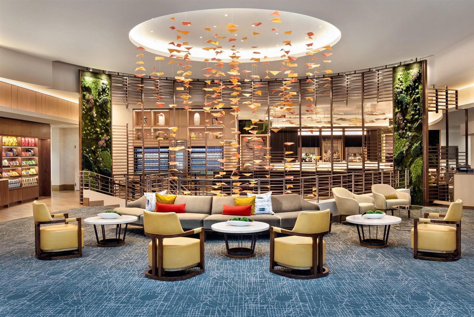 DoubleTree by Hilton Hotel Chicago - Magnificent Mile image