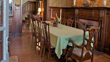 Newport, RI 的 Hilltop Inn