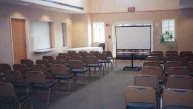 Mission, KS의 Powell Community Center