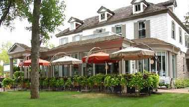 Gate House Hotel & Ristorante Giardino in Niagara-on-the-lake, ON