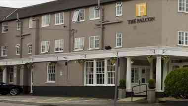 Farnborough, GB1におけるThe Falcon Hotel