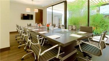 93 Luxury Suites image