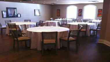 Chateau des Charmes a Niagara-on-the-Lake, ON