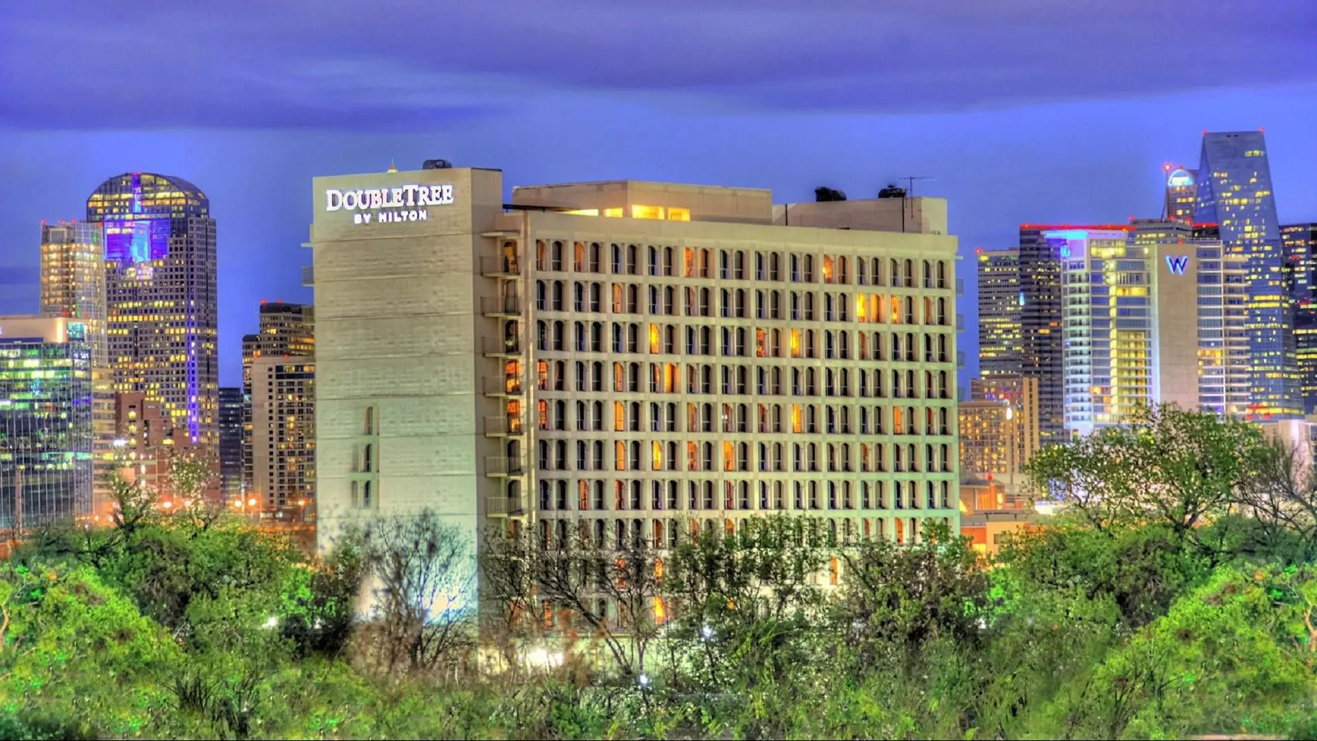 DoubleTree by Hilton Hotel Dallas - Market Center image
