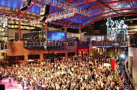 Kansas City Power & Light District