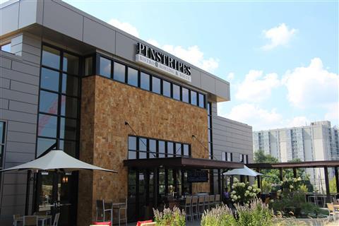 Pinstripes Bistro, Bocce, Bowling