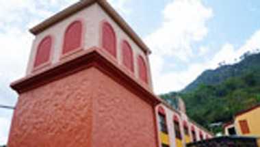 The Chaconia Hotel в Maraval, TT