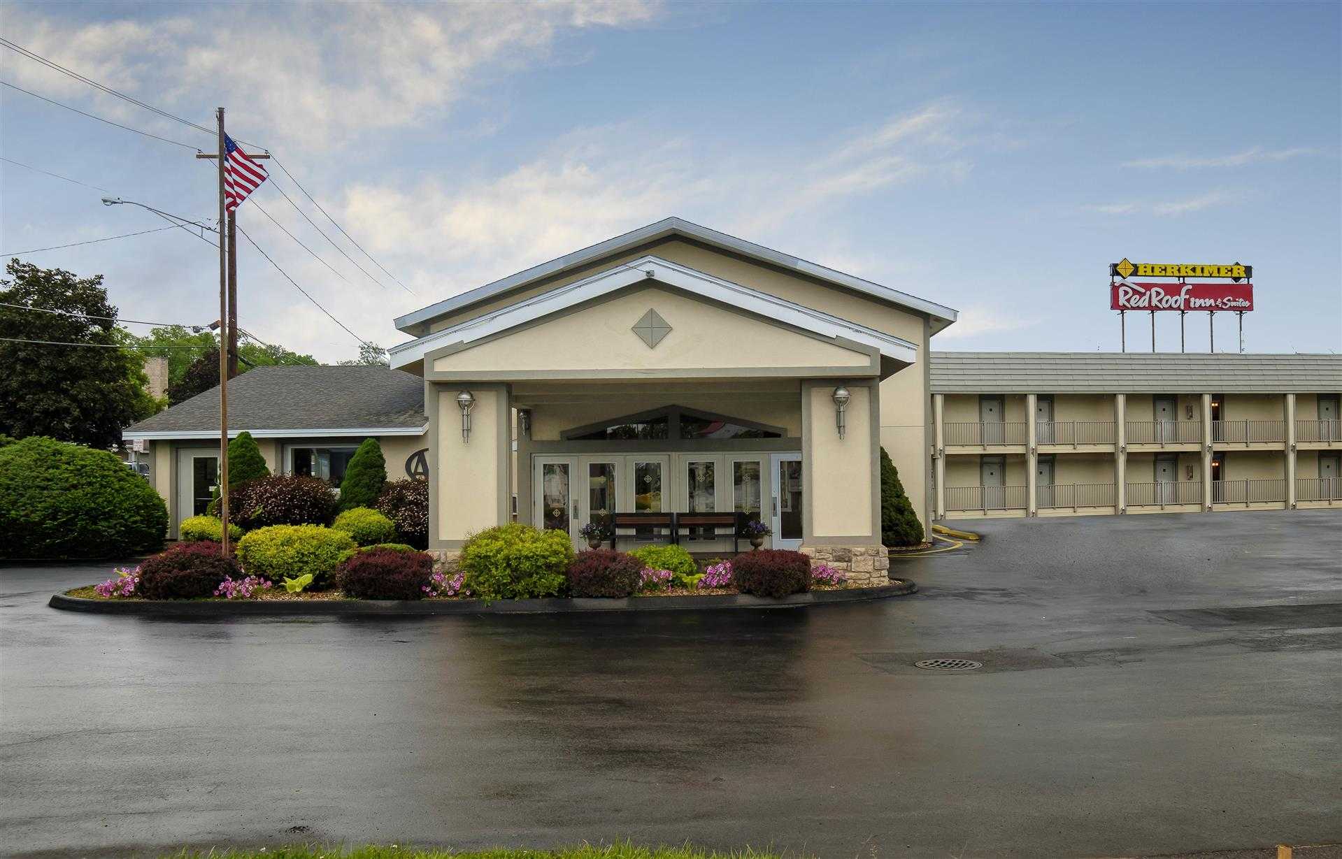 Herkimer, NYにおけるRed Roof Inn & Suites Herkimer