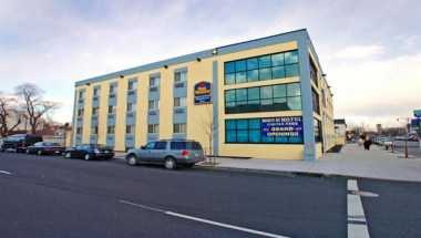 Best Western Plus Brooklyn Bay Hotel в Brooklyn, NY