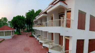 Sugati Beach Resort в Diu, IN