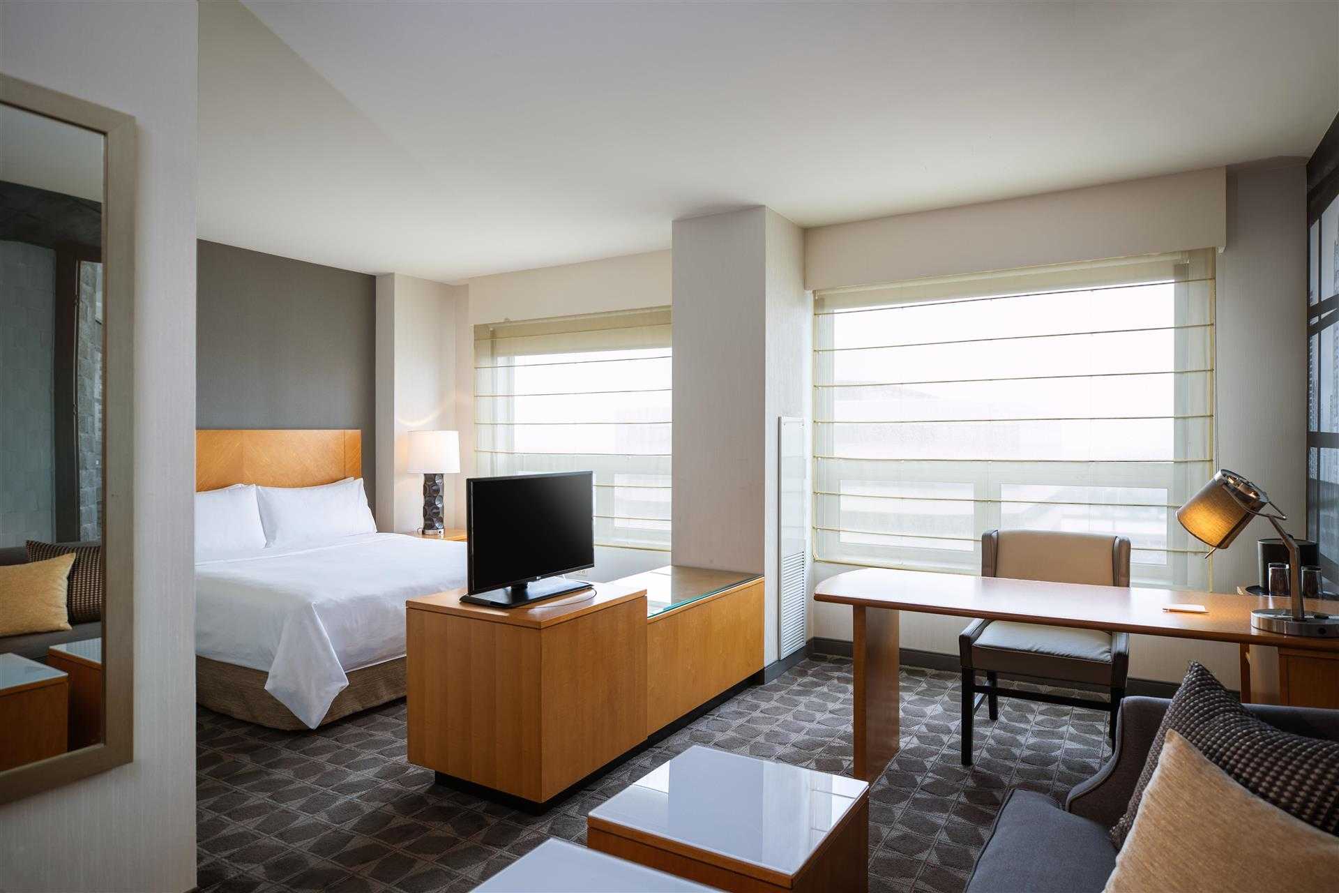 Chicago, IL의 Renaissance Chicago O'Hare Suites Hotel