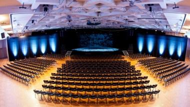 Leo Ferre Space, Monte Carlo, MC