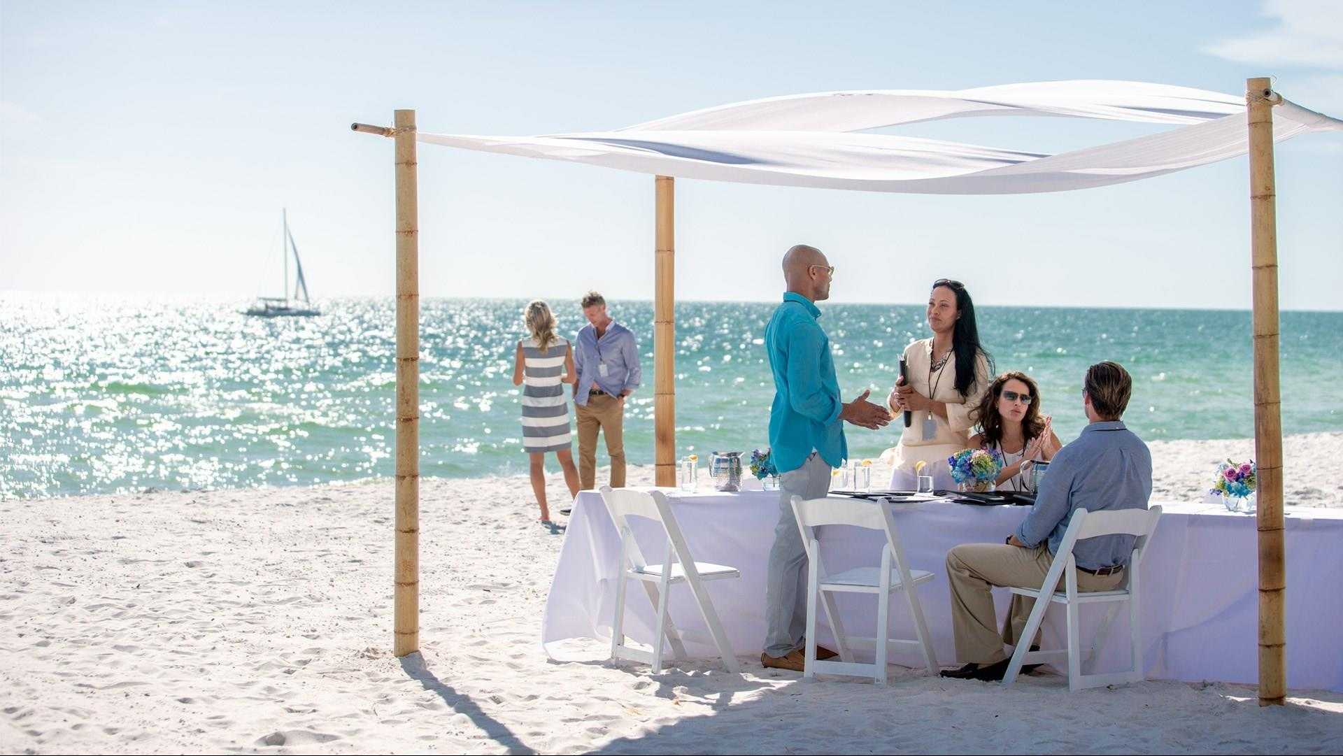 Naples Marco Island Everglades CVB i Naples, FL