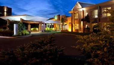 Hotel Sepia in Quebec City, QC