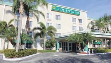 La Quinta Inn & Suites by Wyndham Sawgrass en Amanecer, FL