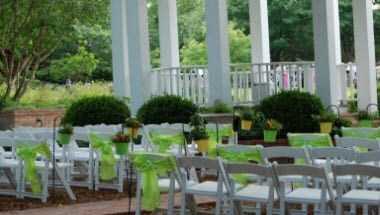 Waco, TXにおけるEarle-Harrison House & Pape Gardens