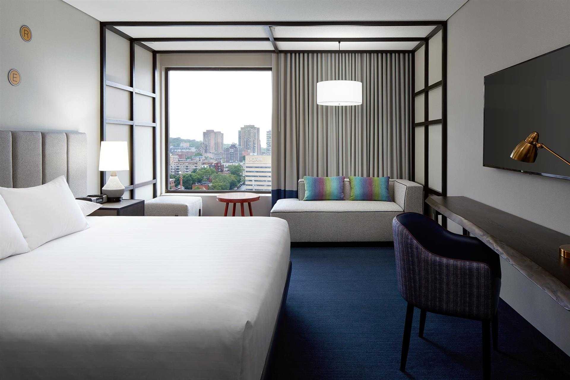 DoubleTree by Hilton Montreal в Montreal, QC