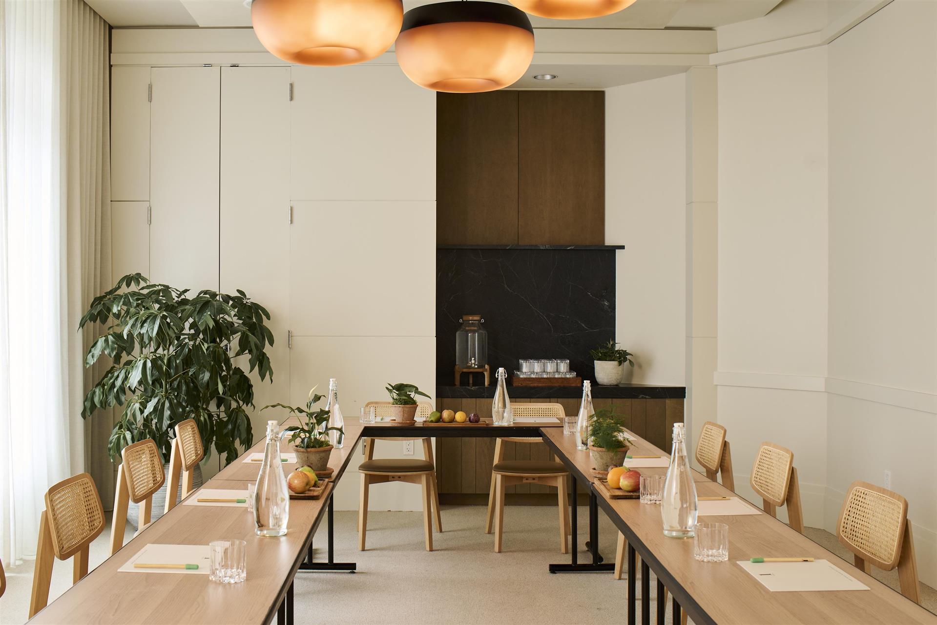 Изображение помещения для встречи