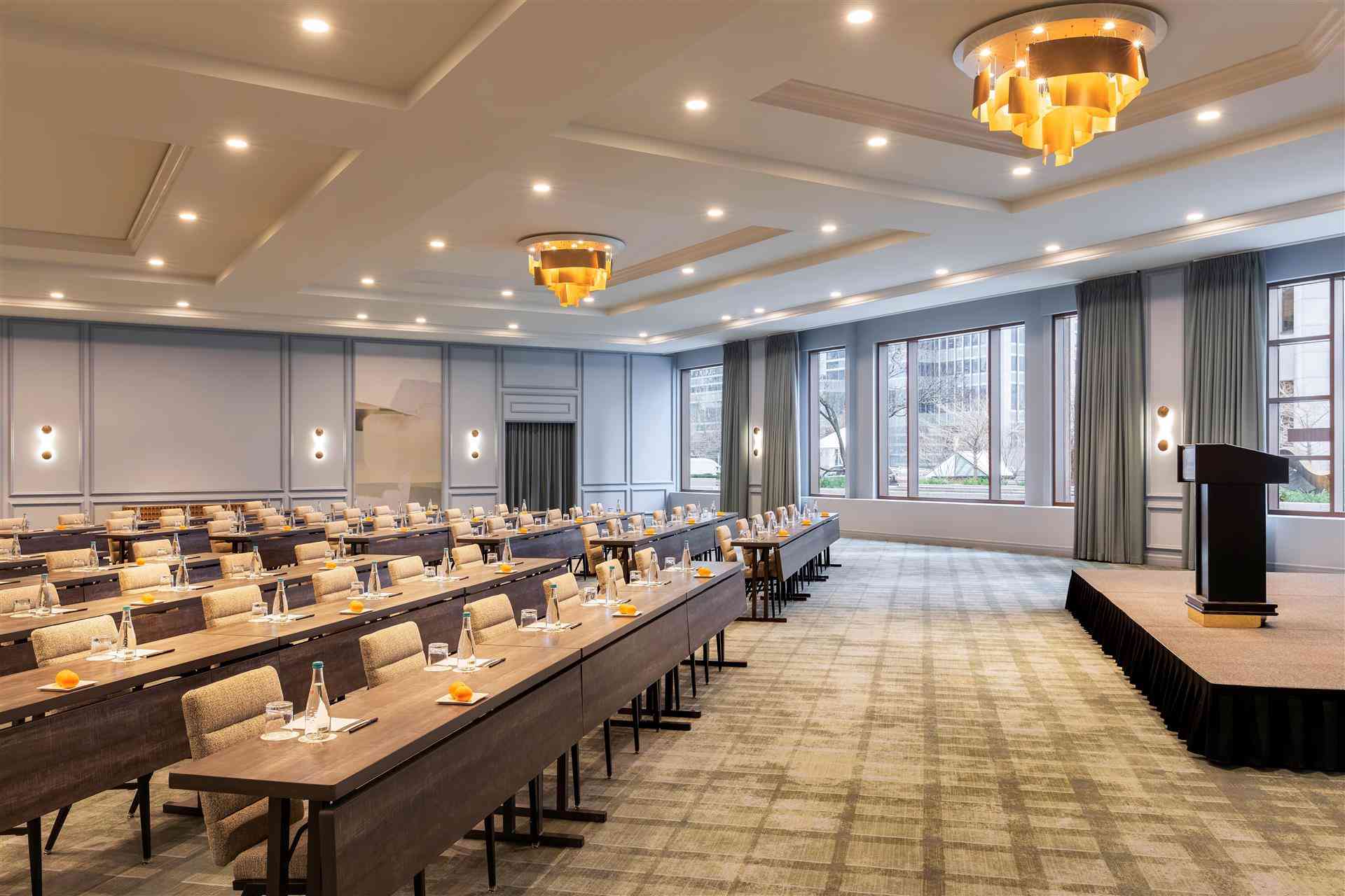 Fairmont Chicago - Millennium Park в Chicago, IL