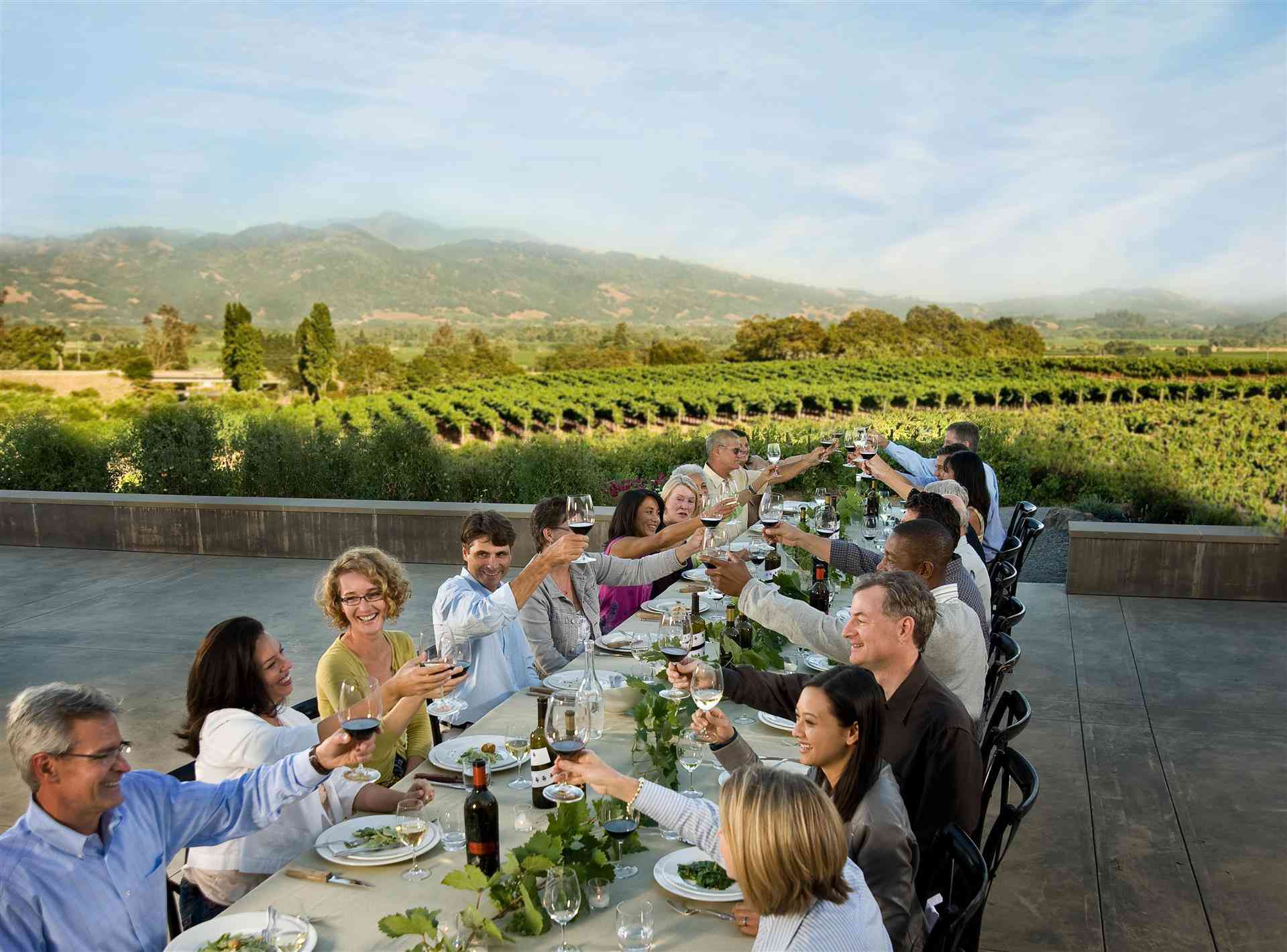 Santa Rosa, CAにおけるSonoma County Tourism