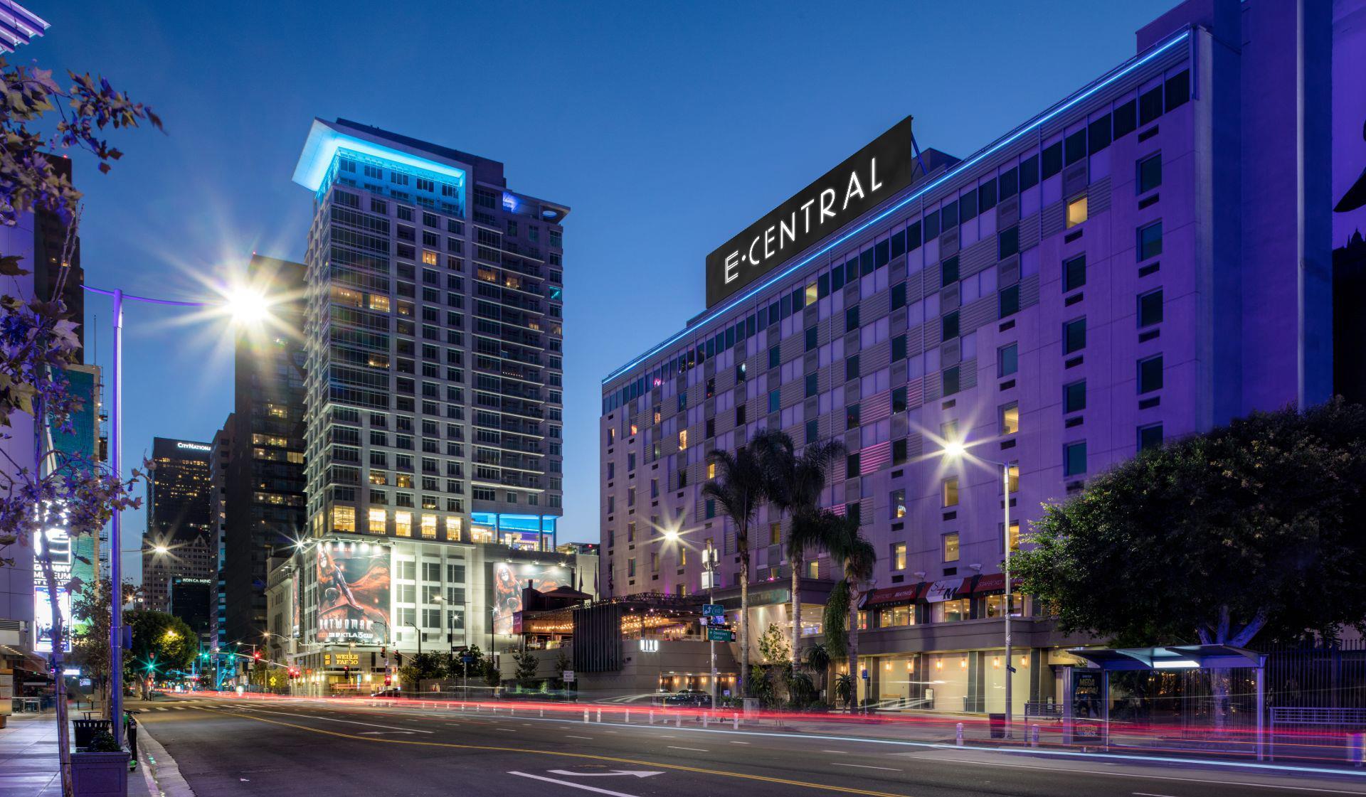 E-Central Downtown Los Angeles Hotel image