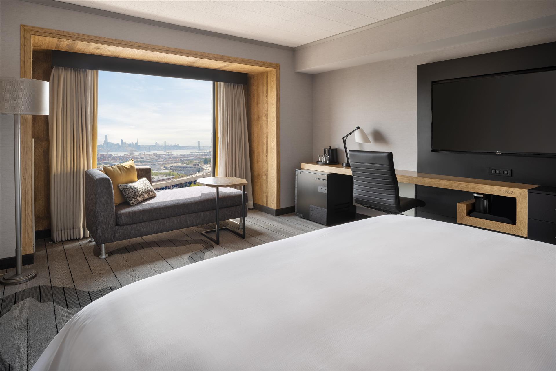 Oakland Marriott City Center image