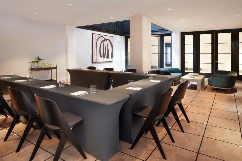 ミーティングルームの画像