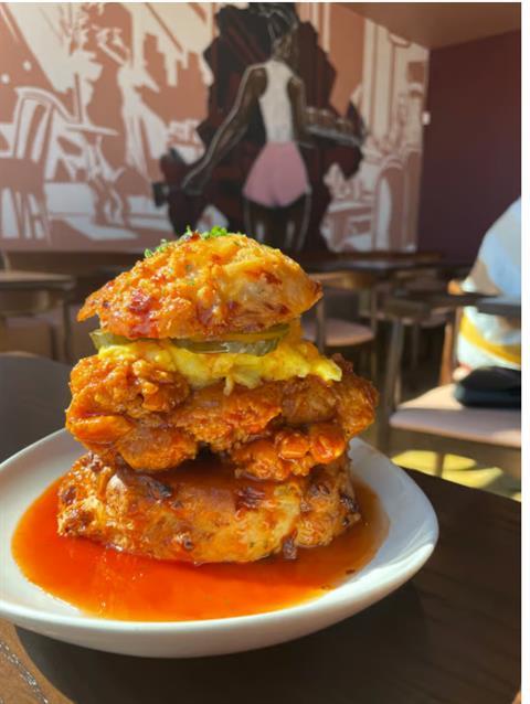 East Point Convention and Visitors Bureau in Oostpunt, GA