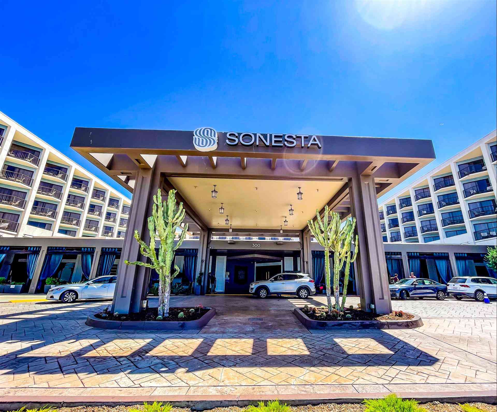 Sonesta Redondo Beach & Marina в Redondo Beach, CA