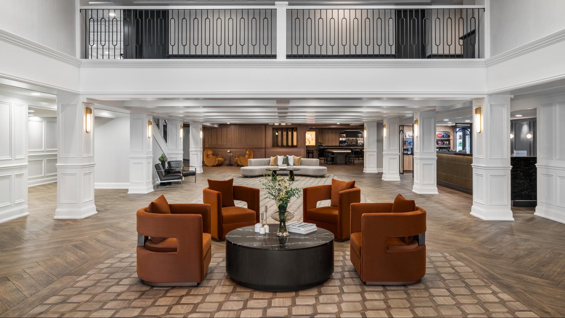 Crowne Plaza Louisville Airport Expo Ctr в Луисвилл, KY