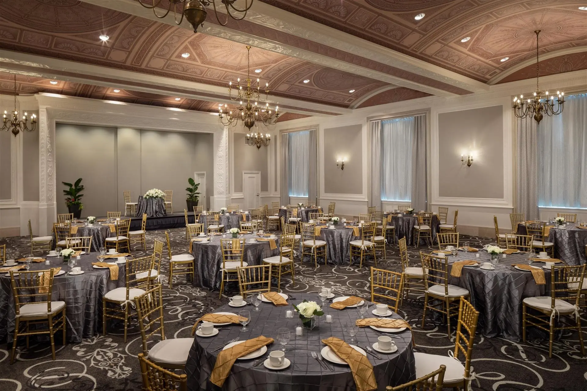 DoubleTree Suites by Hilton Hotel Detroit Downtown - Fort Shelby image