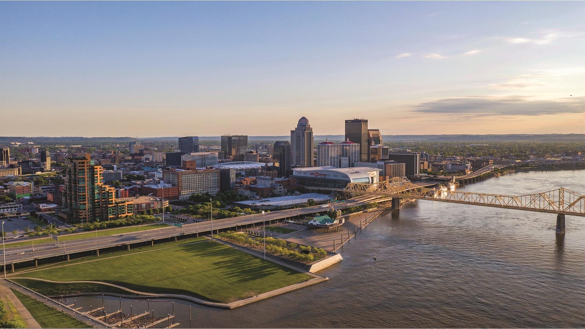 Louisville Tourism в Louisville, KY