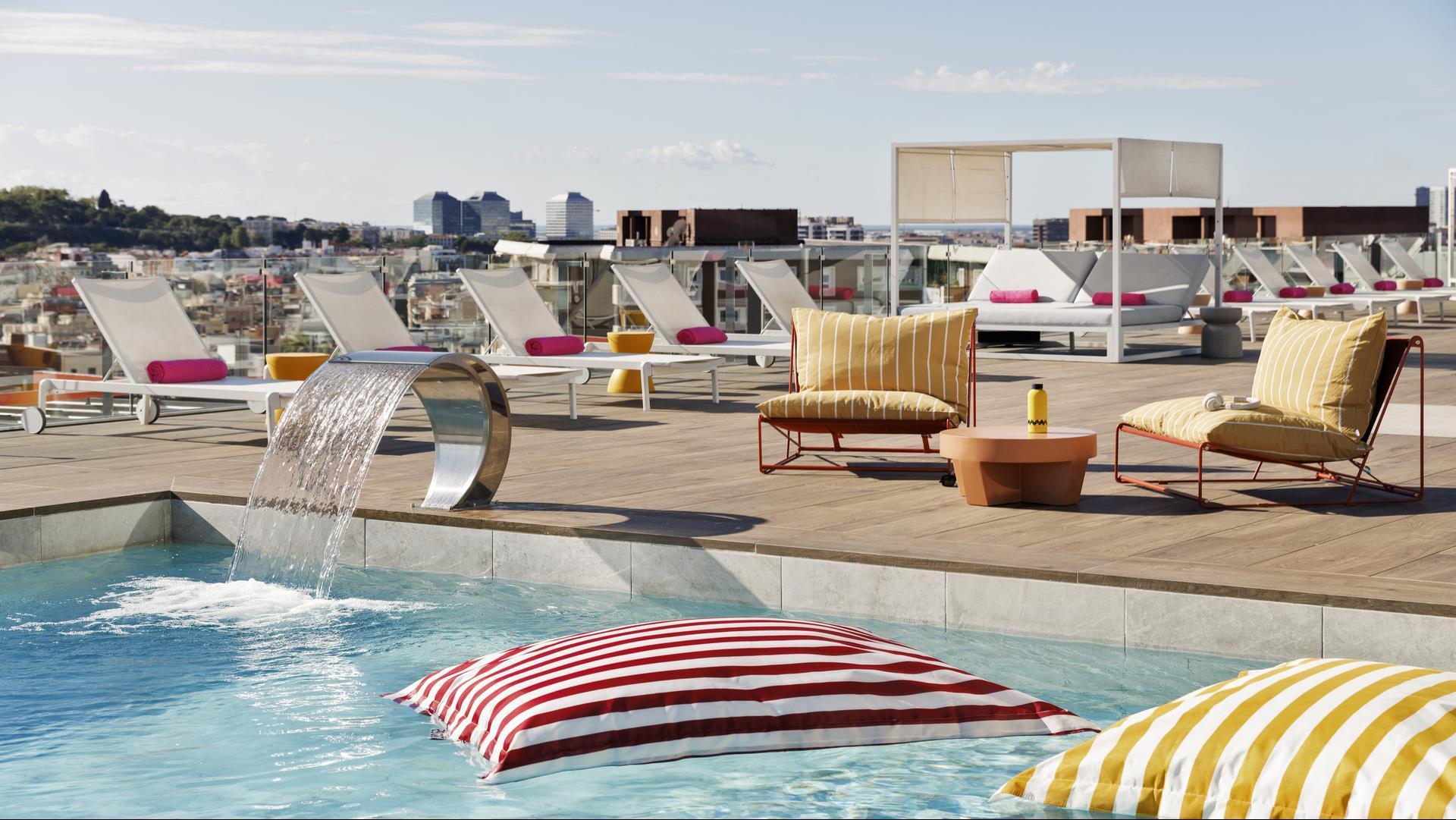 Moxy Barcelona image