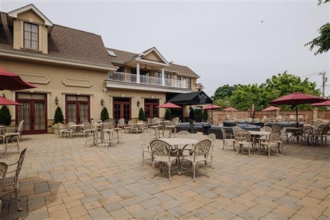 The Inn at New Hyde Park, New Hyde Park, NY