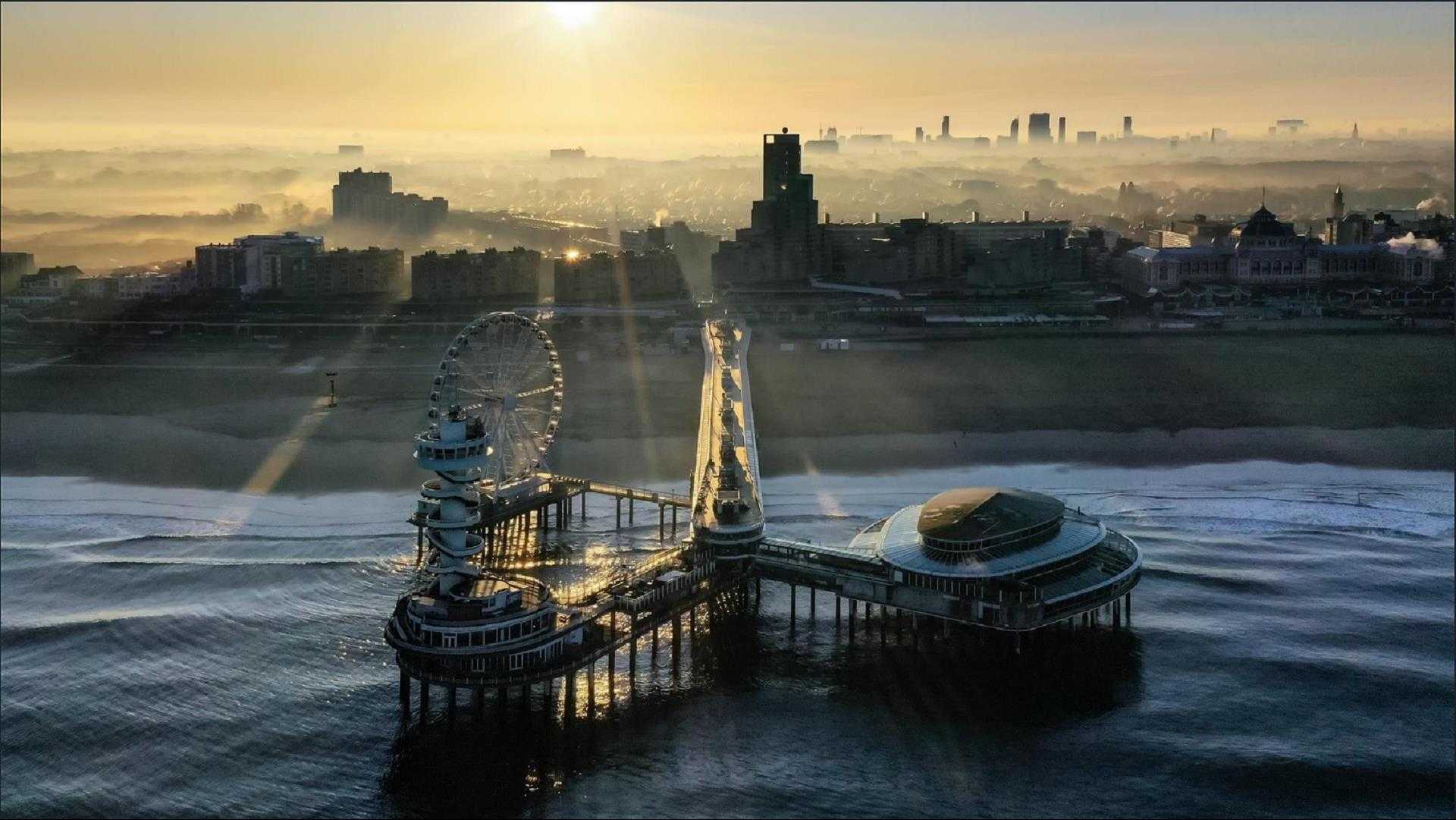 Netherlands Board of Tourism & Conventions в The Hague, NL