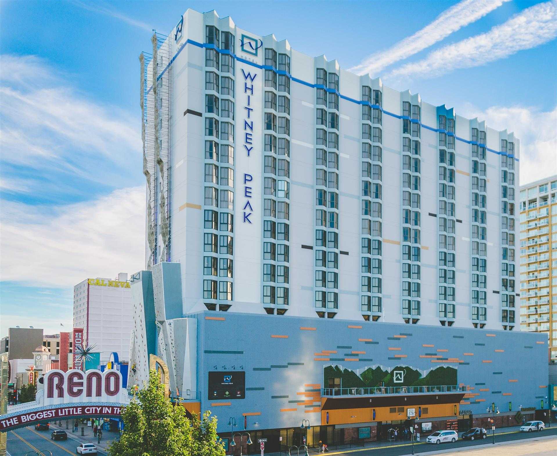 Whitney Peak Hotel Reno, Tapestry Collection by Hilton à Reno, NV