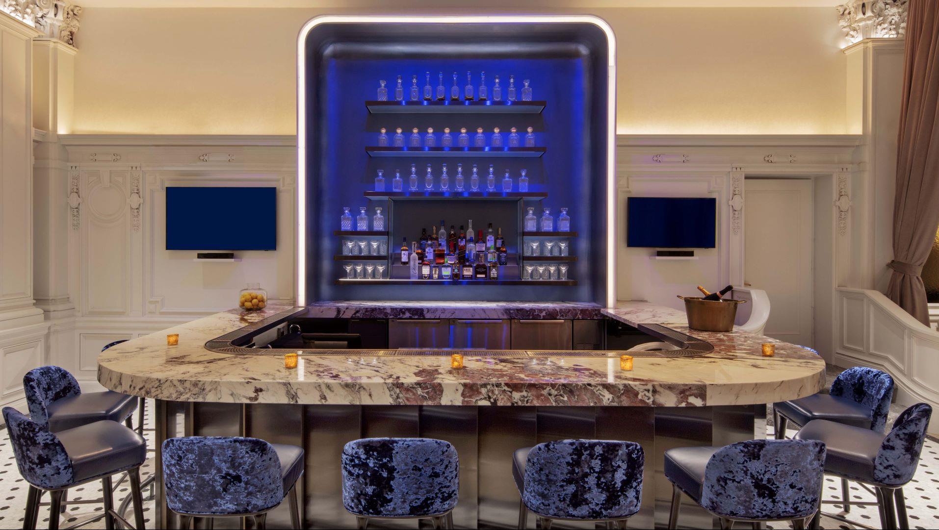 The Algonquin Hotel Times Square, Autograph Collection image