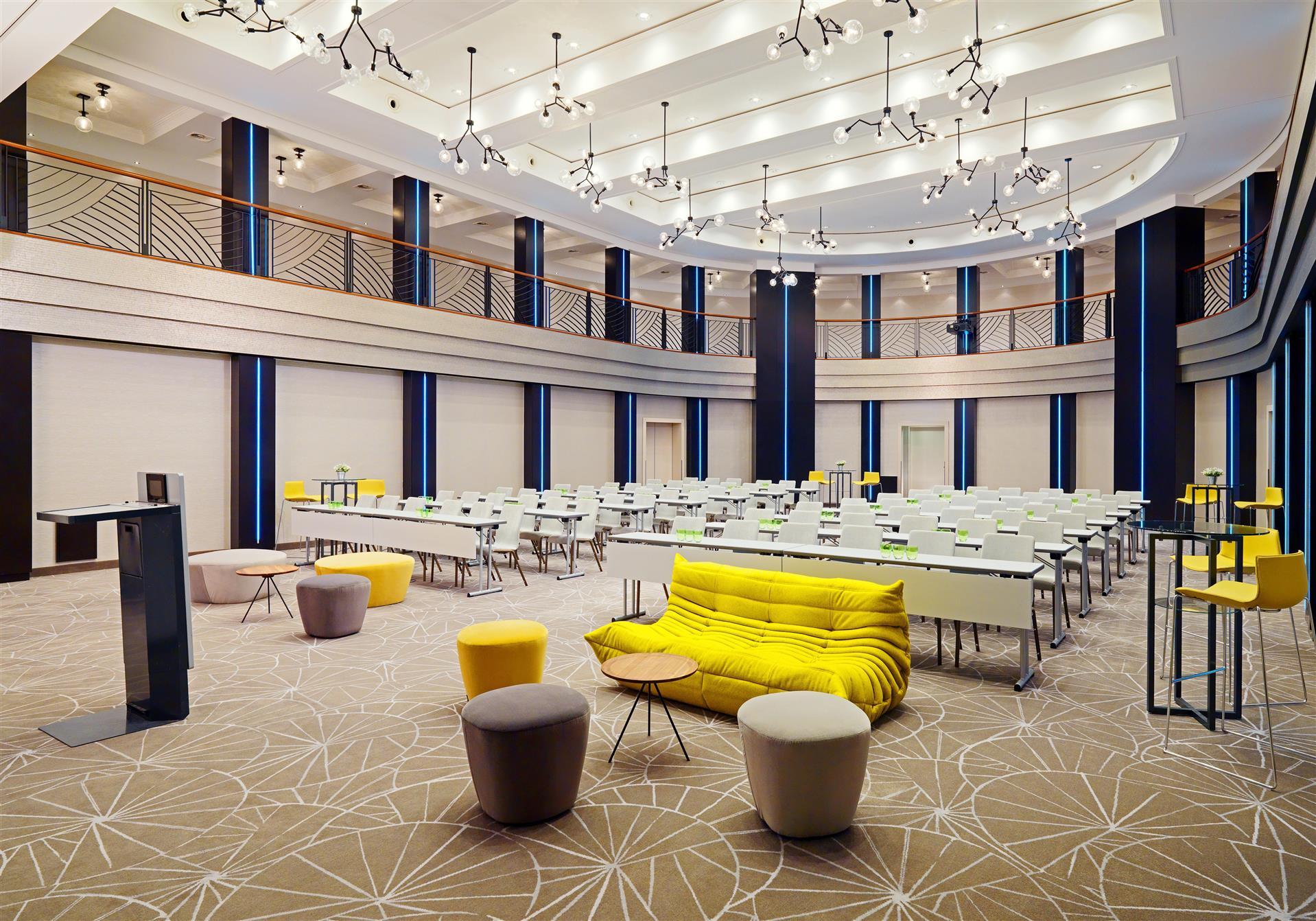 Cologne Marriott Hotel image