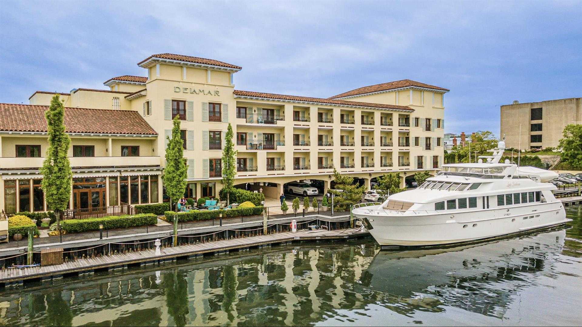 Delamar Greenwich Harbor Hotel в Greenwich, CT