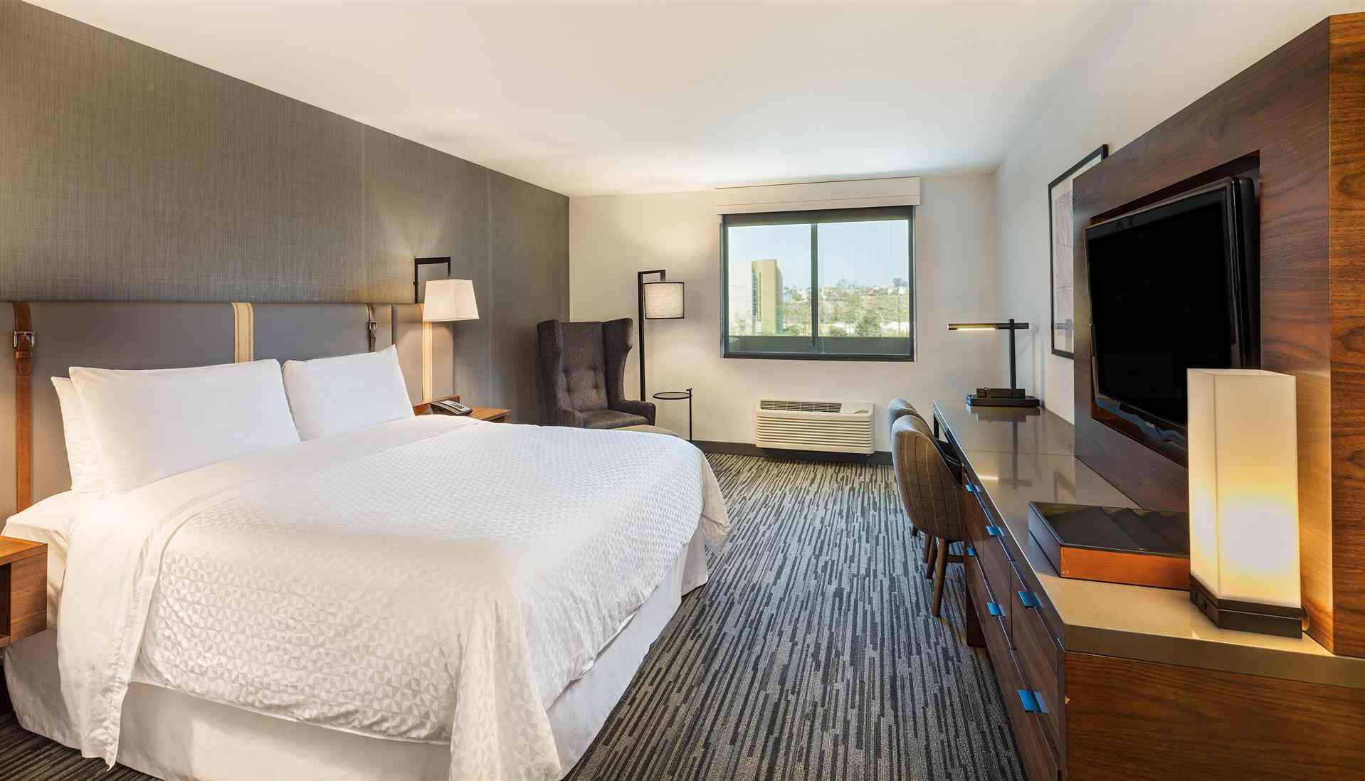 Four Points by Sheraton Los Angeles Westside, Culver City, CA