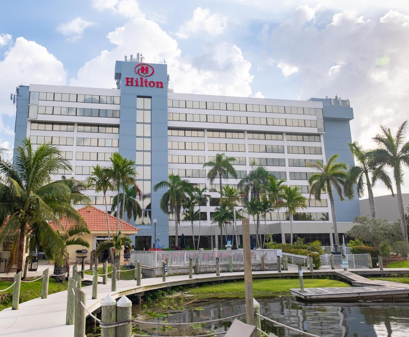 Hilton Palm Beach PBI image