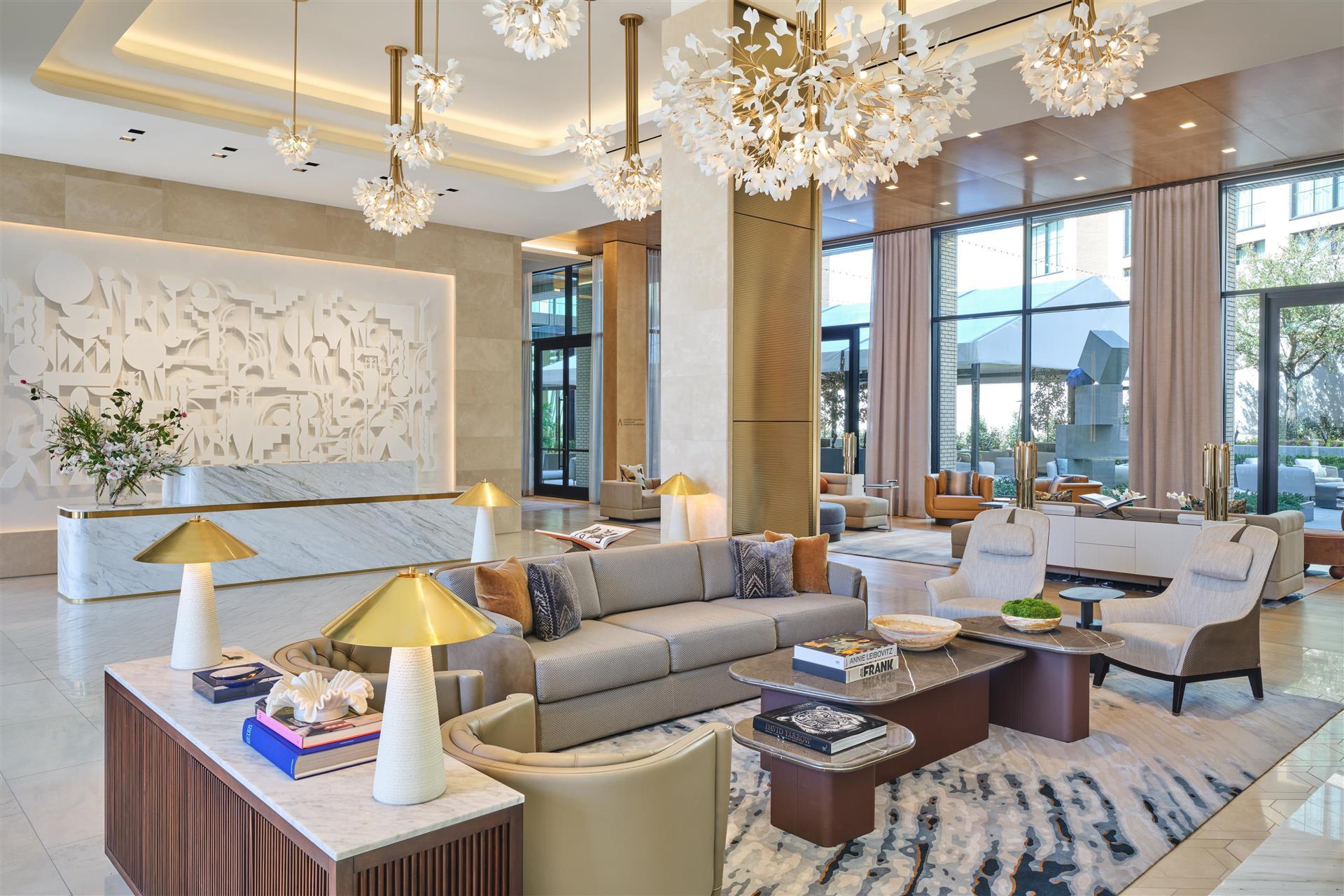 The Crescent Hotel, Fort Worth image