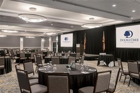 DoubleTree by Hilton Fort Myers at Bell Tower Shops, Fort Myers, FL