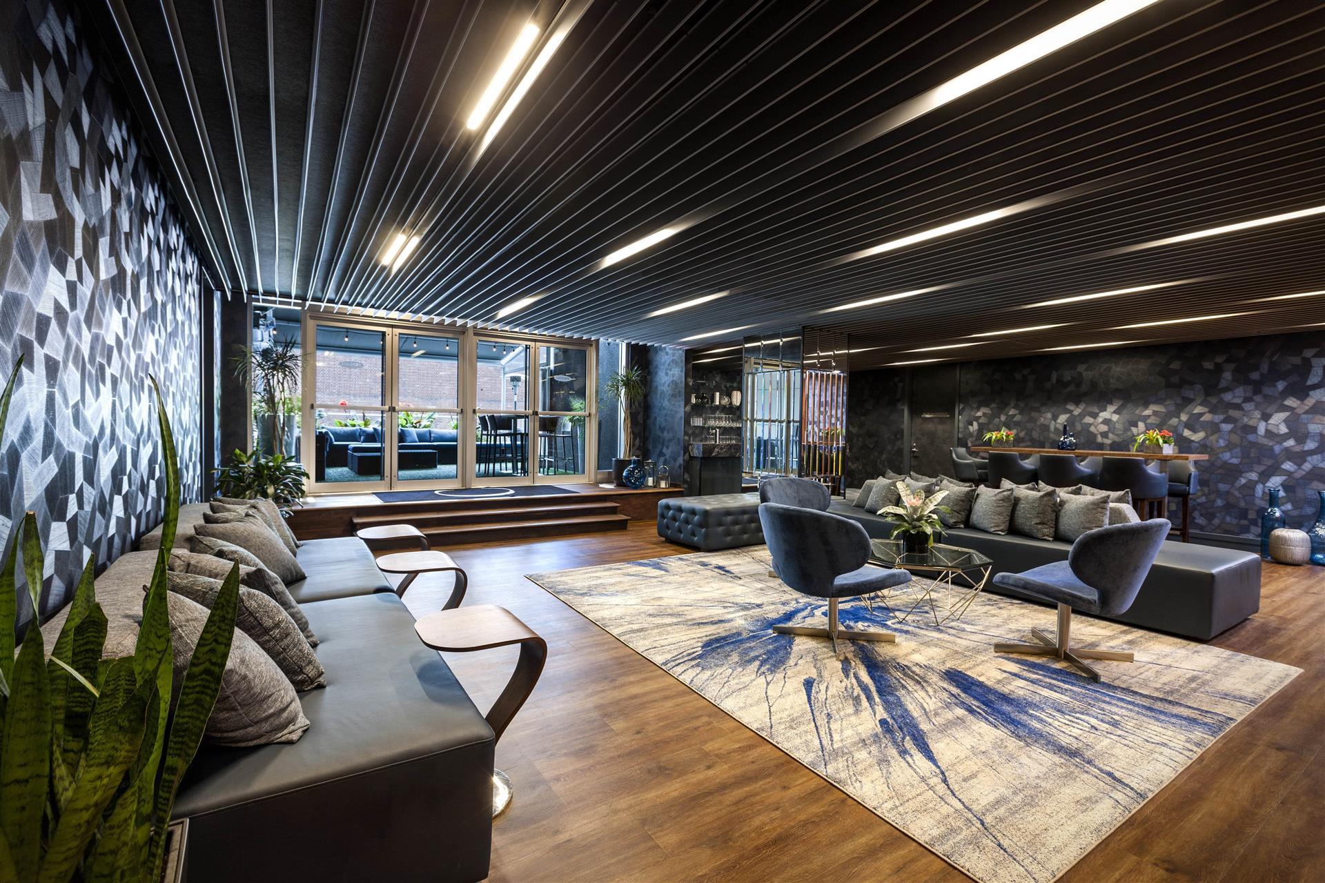 Warwick Le Crystal – Montréal image