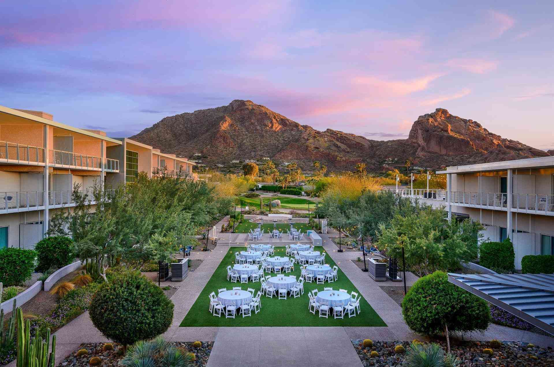Mountain Shadows Resort Scottsdale в Scottsdale, AZ
