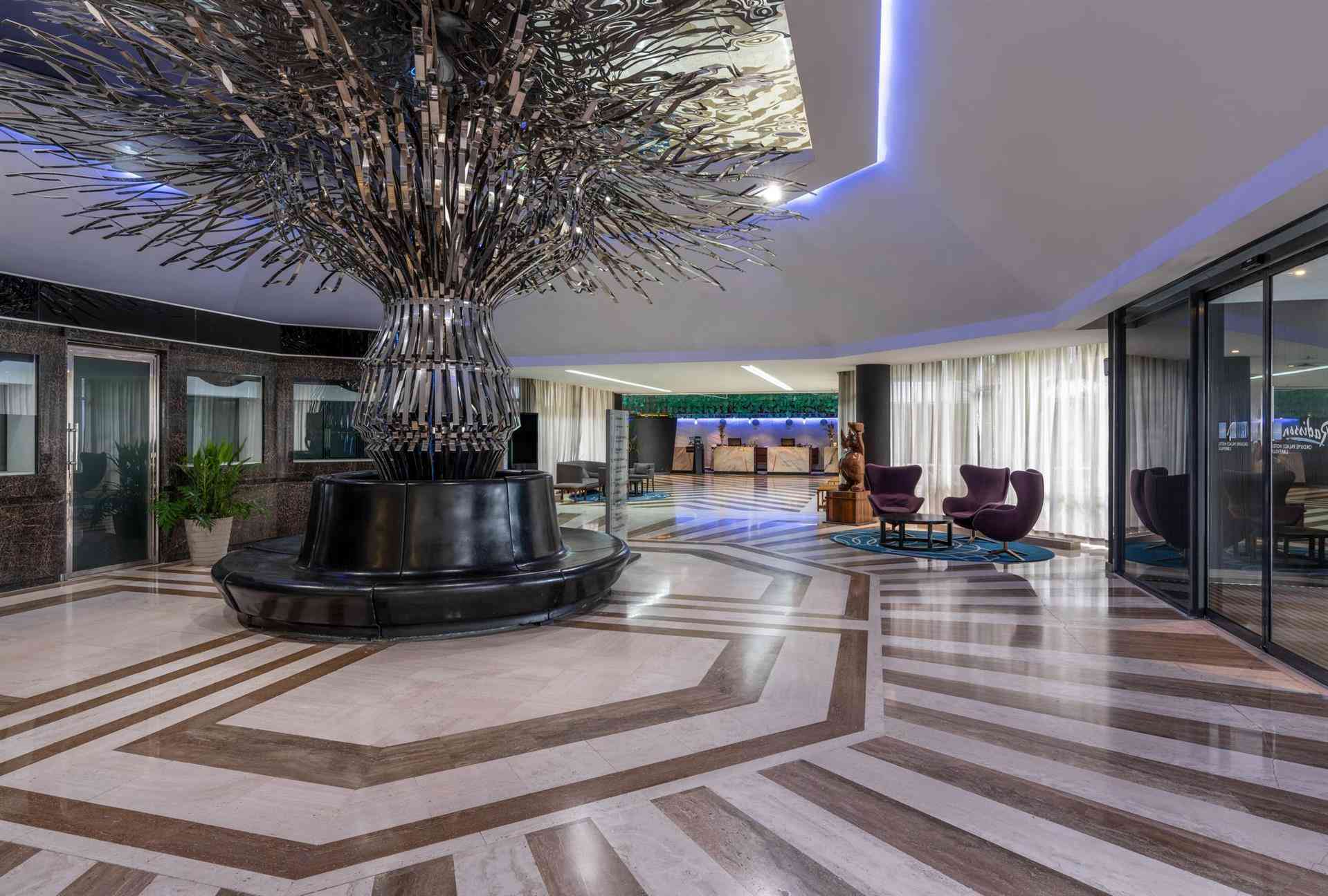 Radisson Blu Okoume Palace Hotel в Libreville, GA